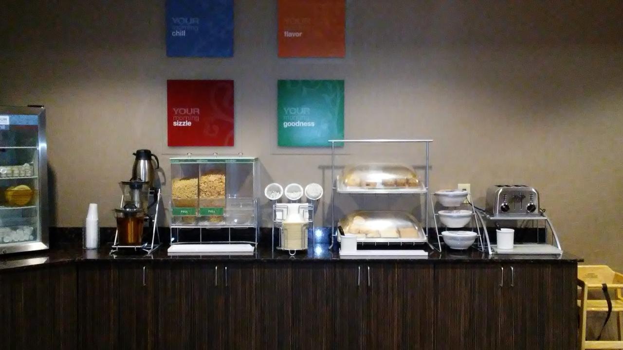 Junction City Inn & Suites Oda fotoğraf